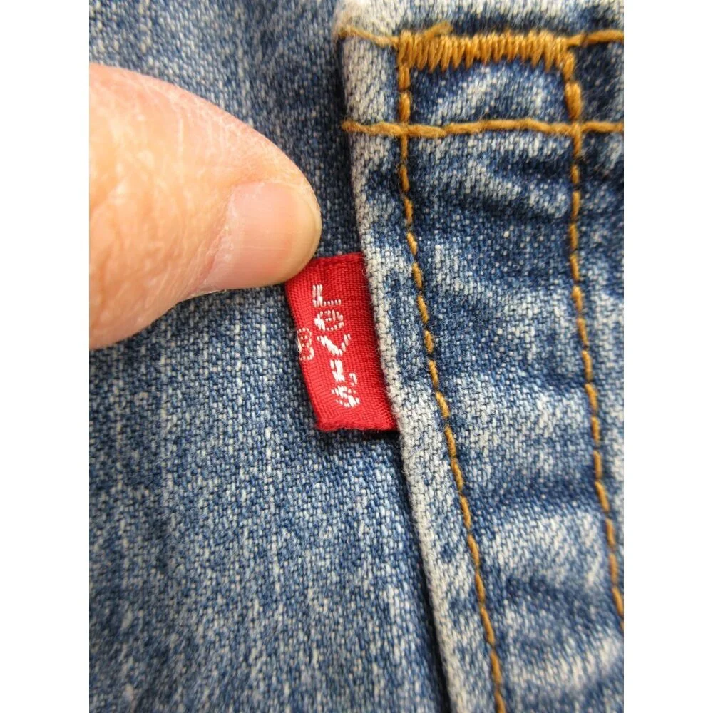 VINTAGE Levis 569 Shorts 32 Jorts Loose Fit Skater Y2K Red Tab Denim *